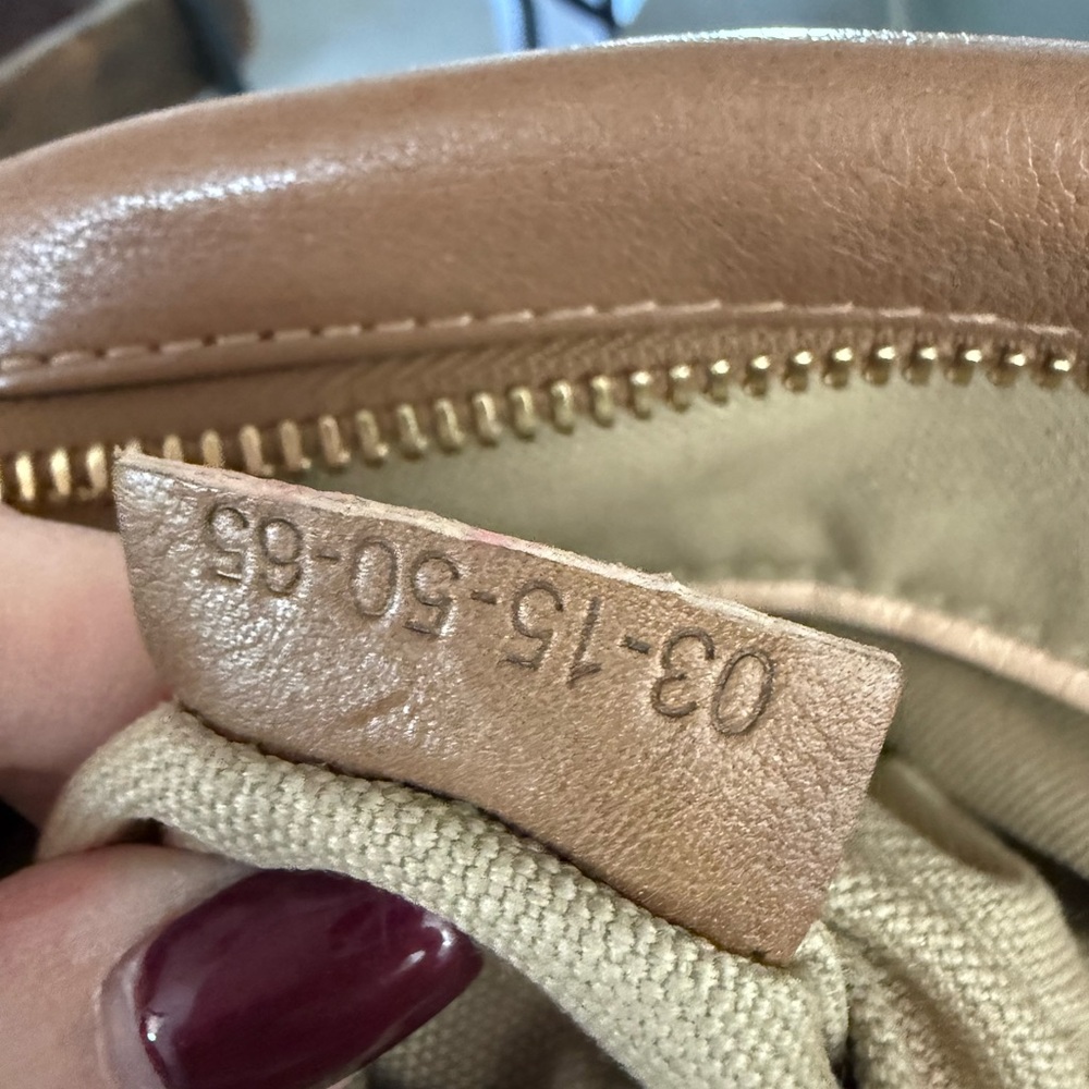 Chloe Paraty Medium Leather Shoulder Bag - Picture 8 of 14